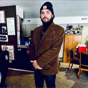 Meet your Posher, Chad